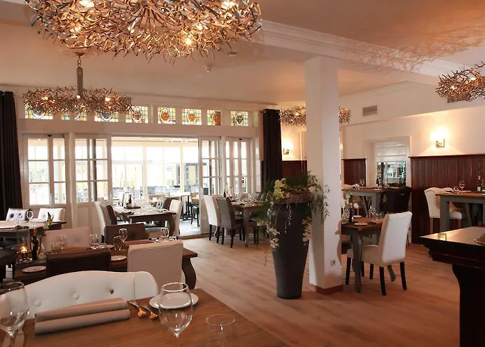 Restaurant Riche מלון בוקסמיר